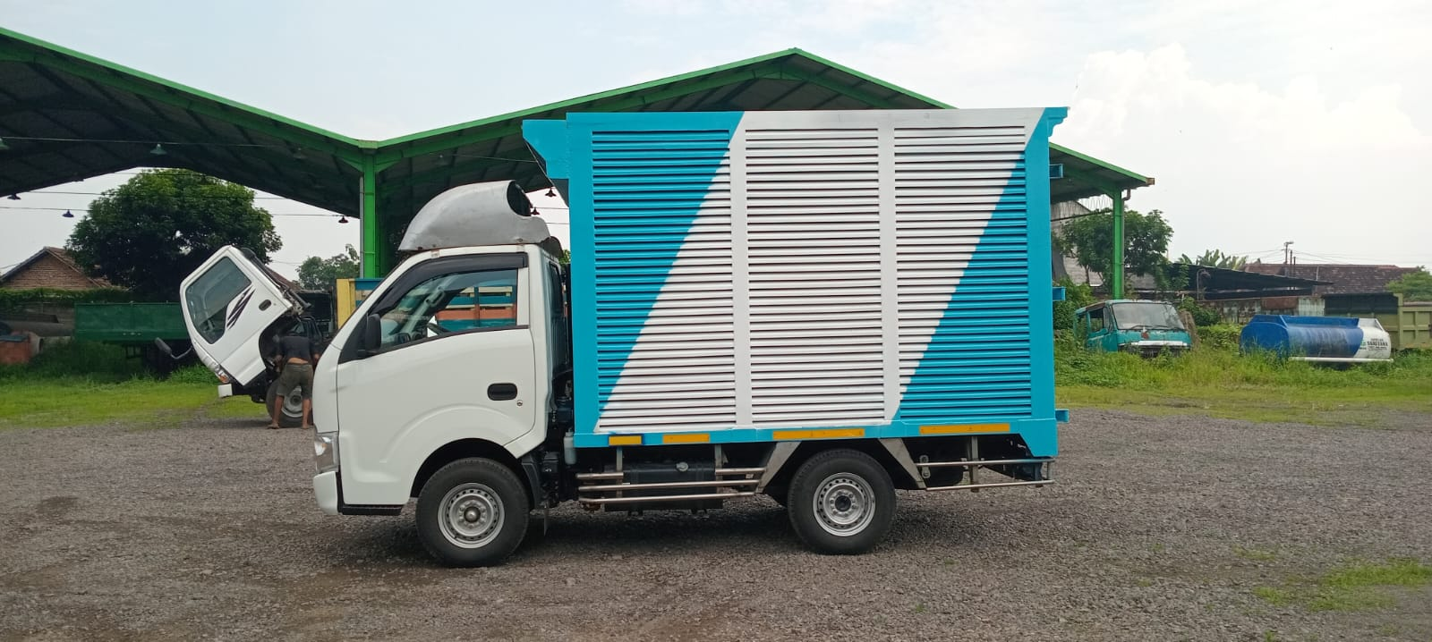 Box Karoseri 1
