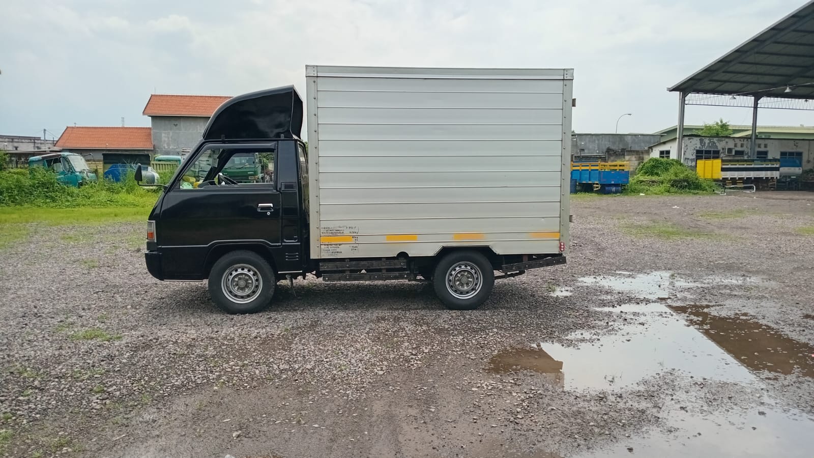 L300 Box Parked